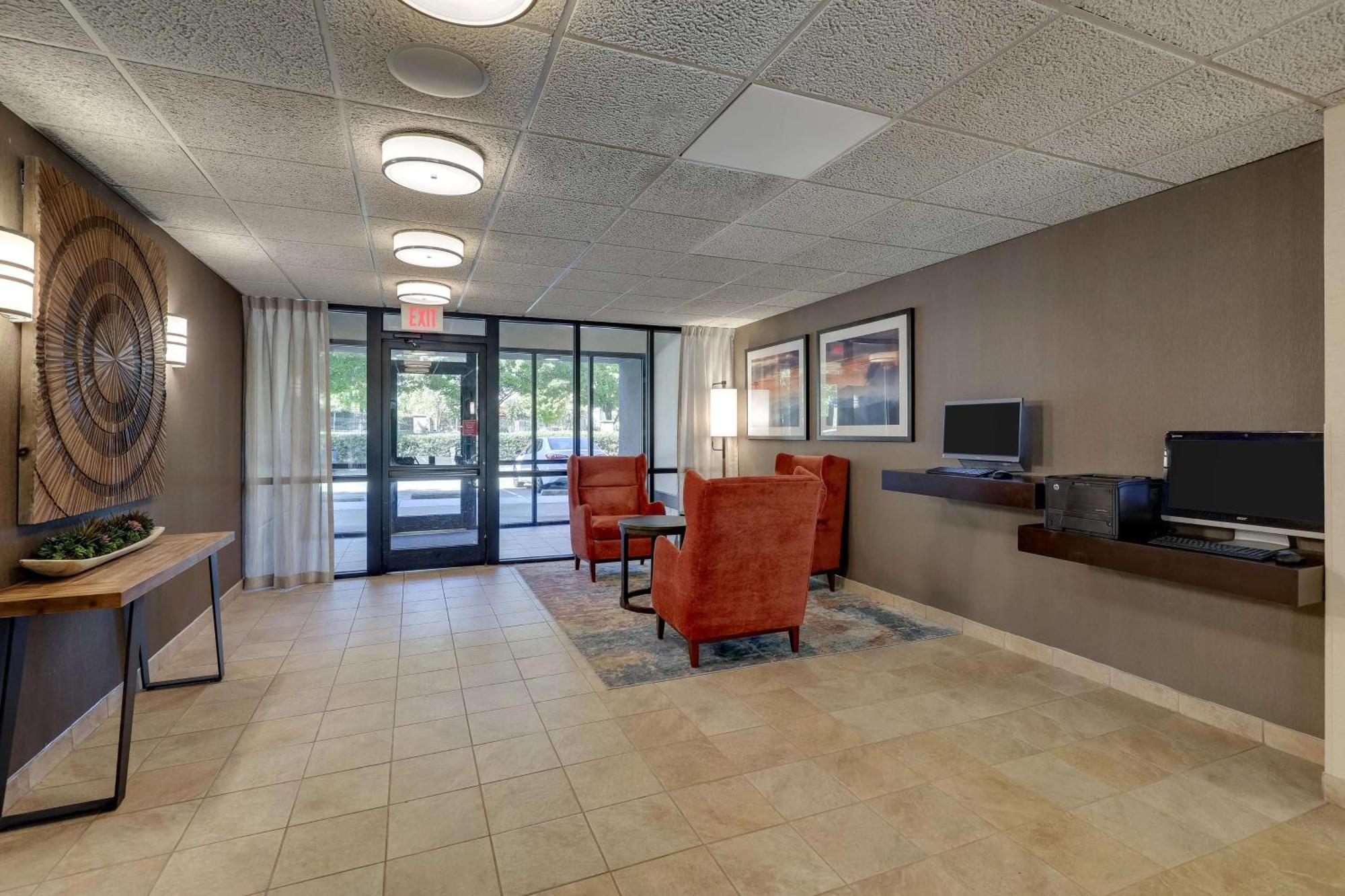 Drury Inn & Suites Charlotte University Place Εξωτερικό φωτογραφία