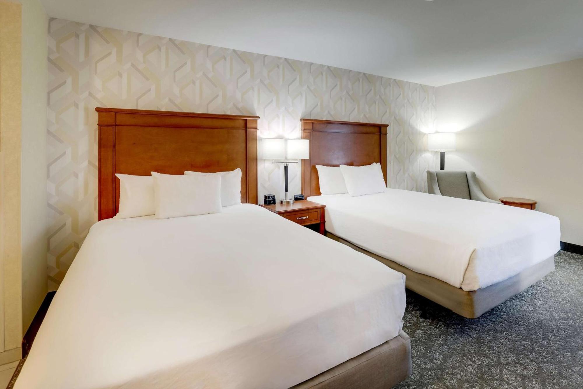 Drury Inn & Suites Charlotte University Place Εξωτερικό φωτογραφία
