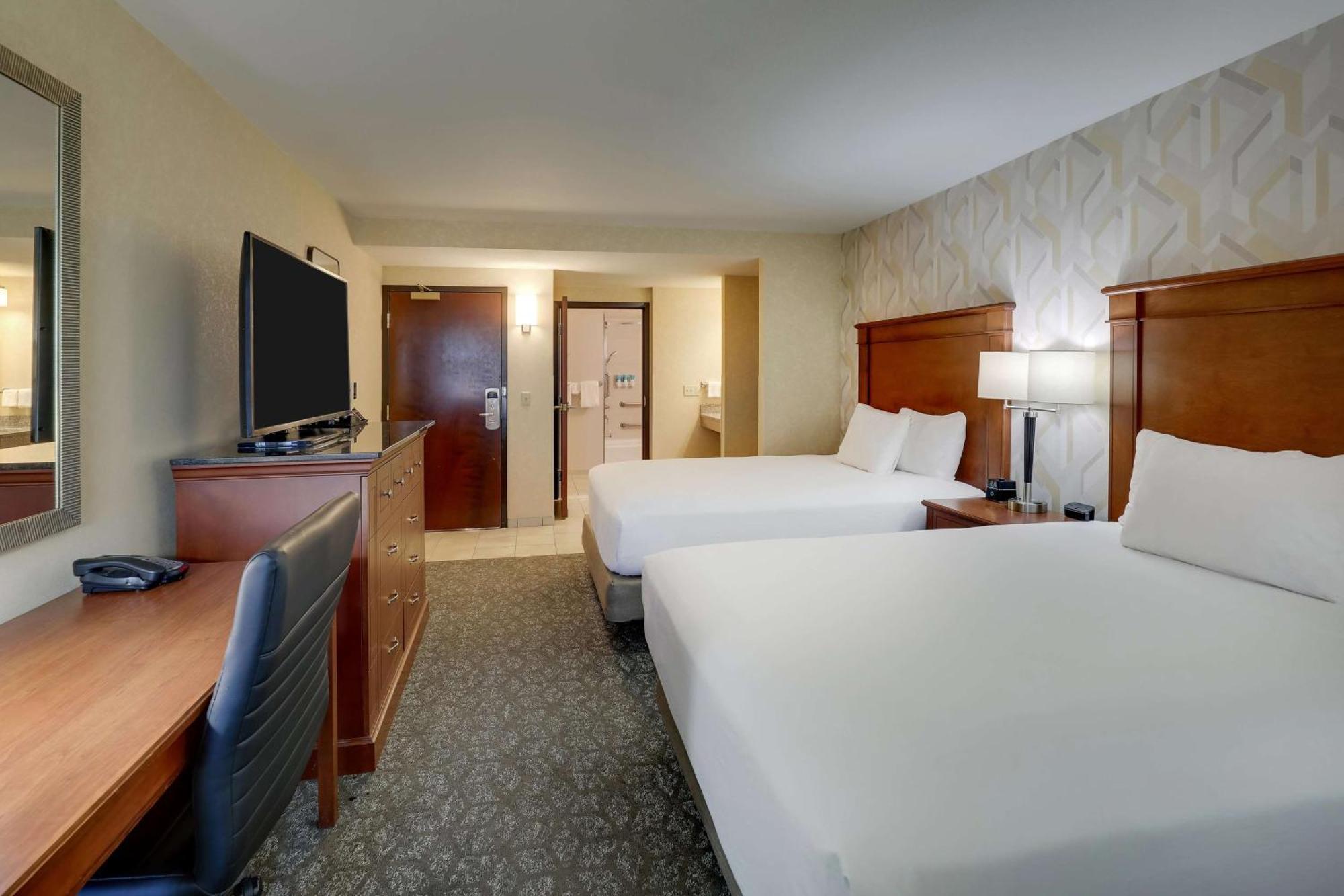 Drury Inn & Suites Charlotte University Place Εξωτερικό φωτογραφία