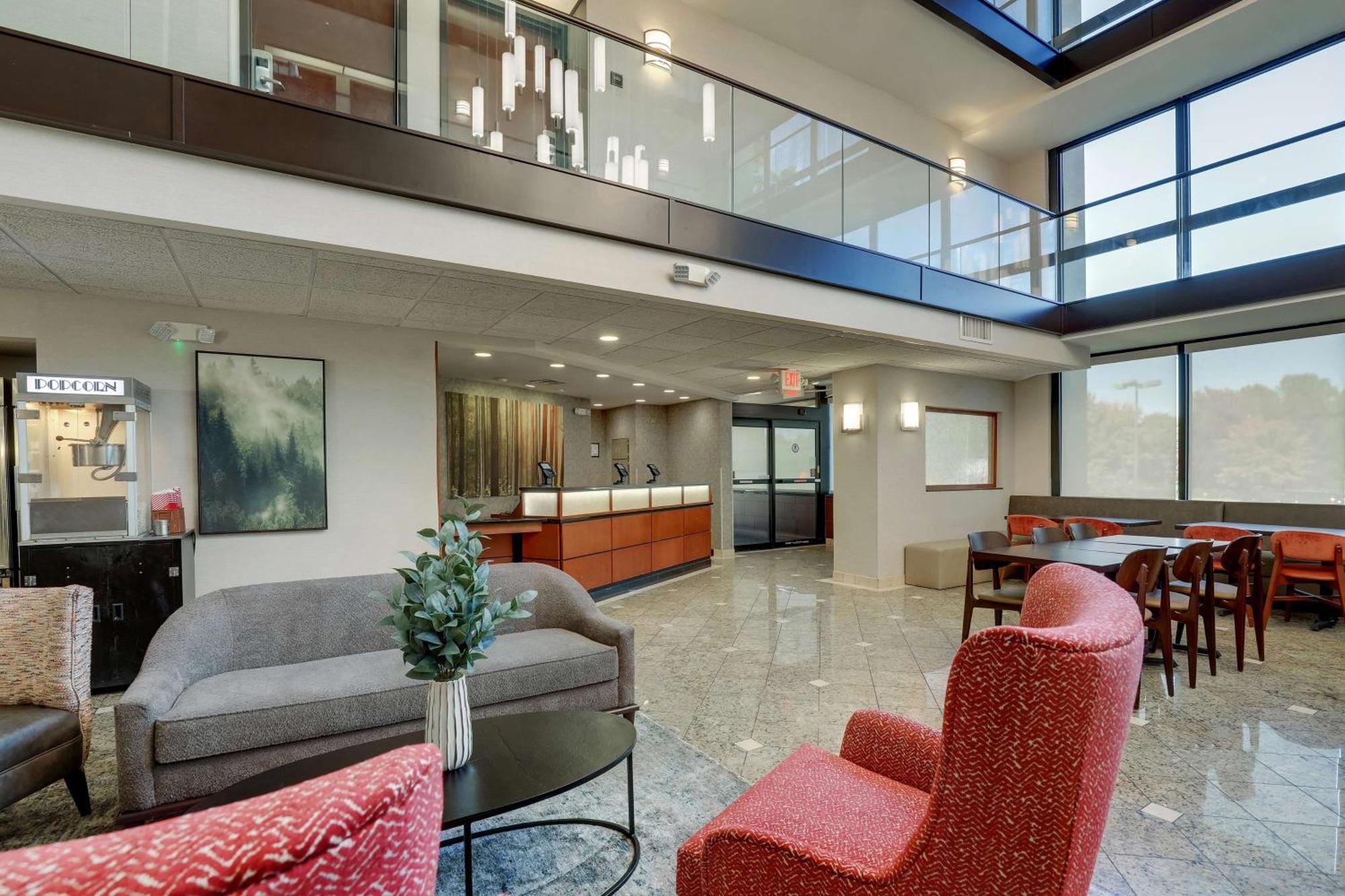 Drury Inn & Suites Charlotte University Place Εξωτερικό φωτογραφία